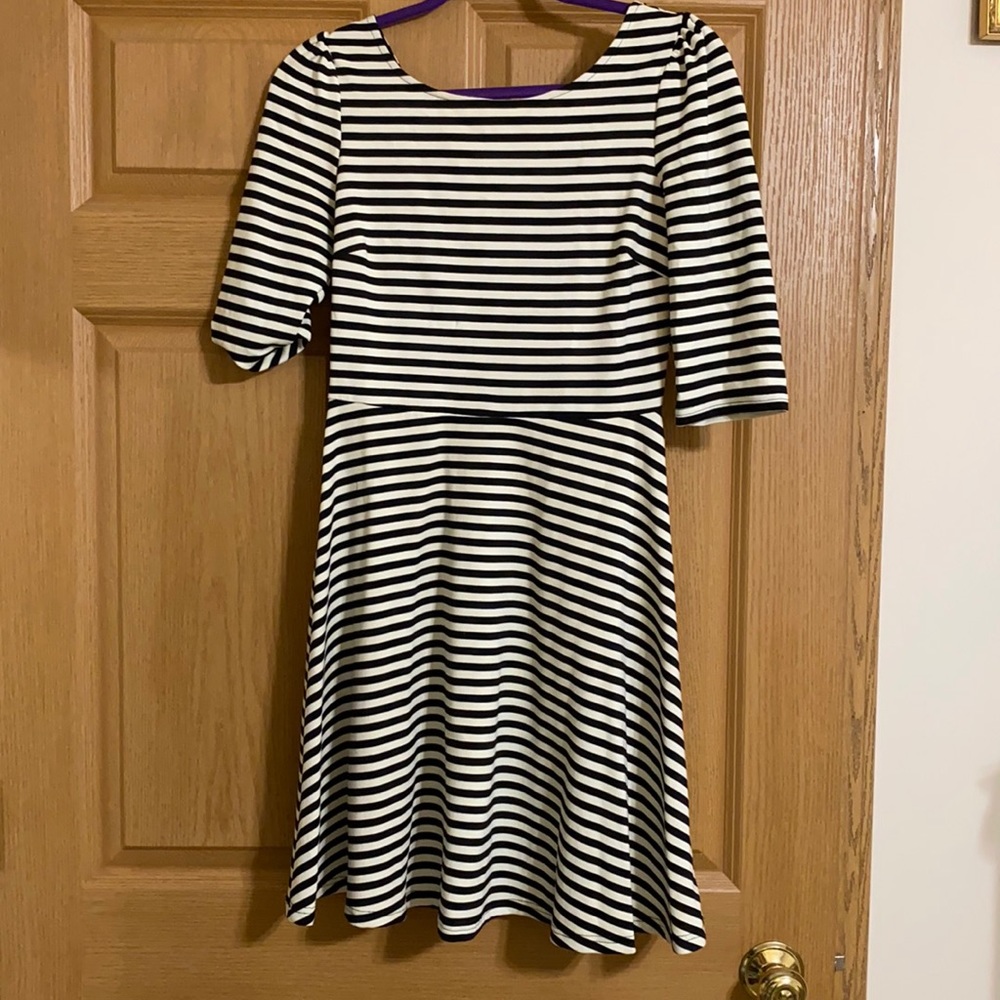 Black and white dress size medium